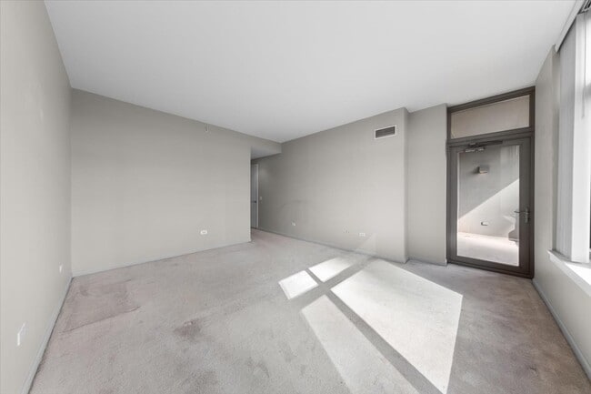 Building Photo - 530 N Lake Shore Dr