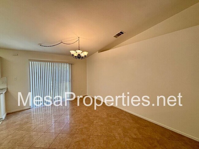 Building Photo - 1412 Pace Ct
