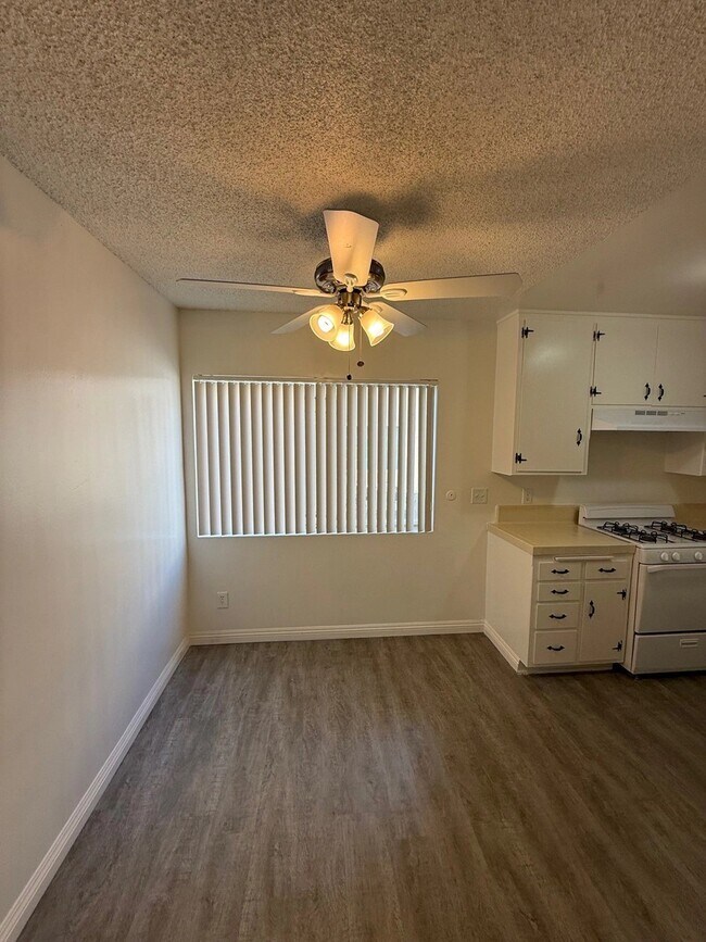 Interior Photo - 4462 W. 132nd Street,