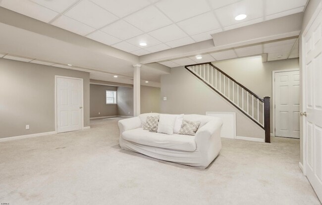 Building Photo - 113 Lighthouse Ln