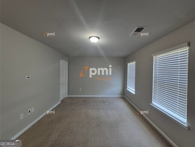 Building Photo - 5051 Pioneer Pkwy
