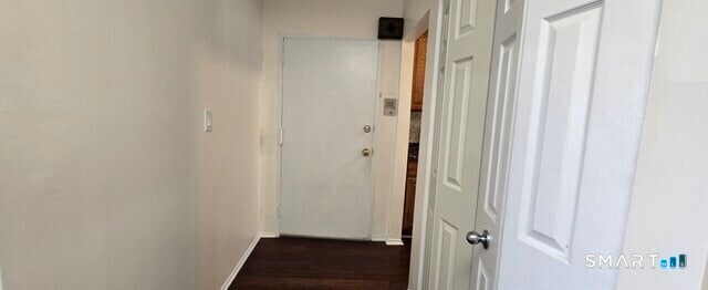 Building Photo - 50 Greenhouse Rd