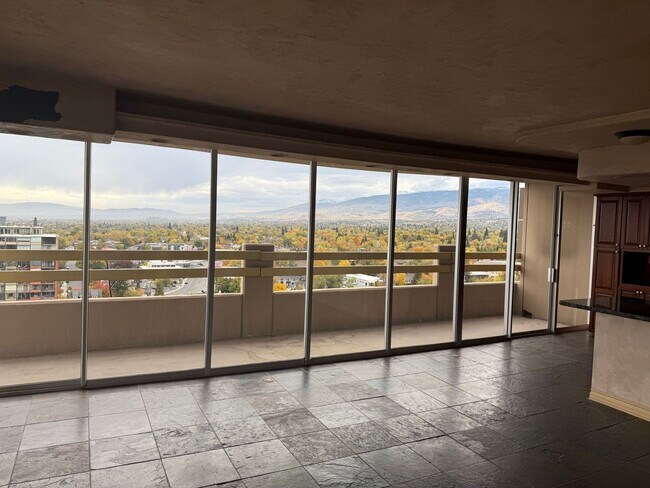 Primary Photo - 100 N Arlington Ave