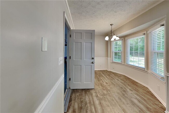 Building Photo - 3681 Bittercreek Way SW