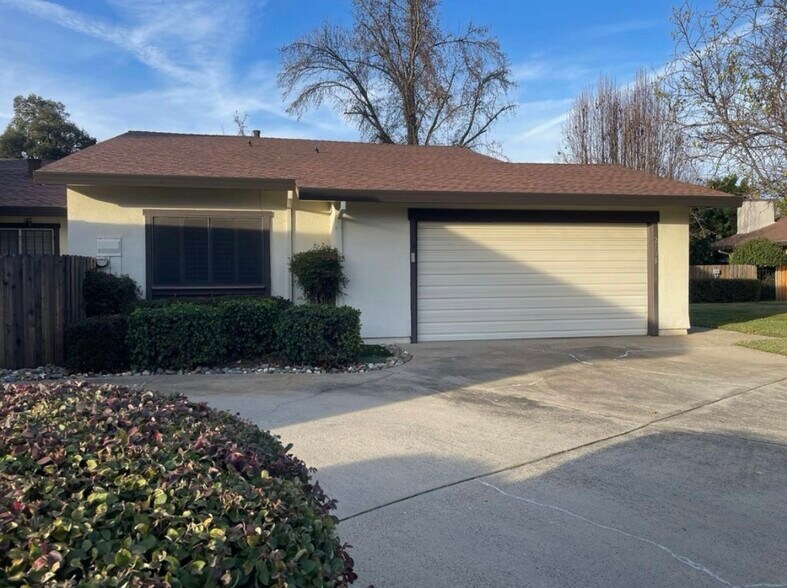 Building Photo - 2308 Filmore Ln
