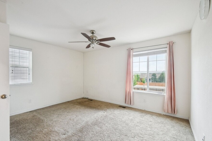 Building Photo - 8910 Azalea Ct