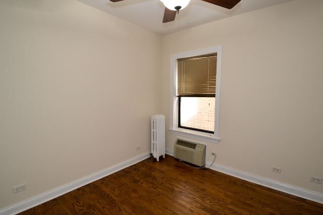 Building Photo - 747 W Addison St