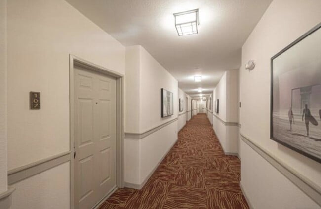 Building Photo - $2,750 - 1 Bed / 1 Bath Bottom Floor Beautiful Condo at Regents La Jolla