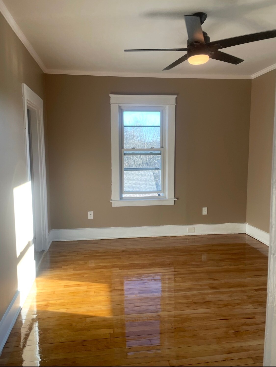 Building Photo - 14 Park St