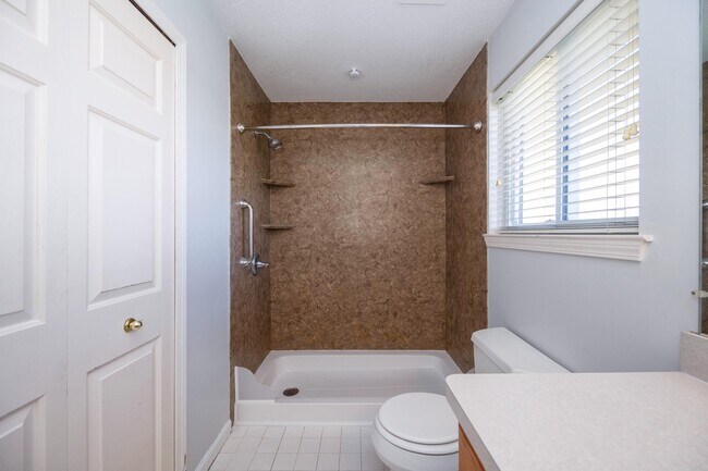 Building Photo - 7798 Greene Farm Dr