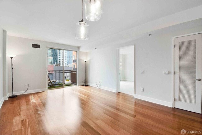 Building Photo - 50 Lansing St