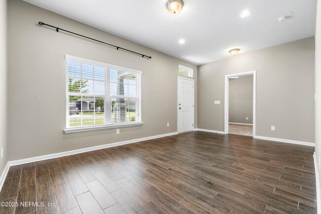 Building Photo - 85461 Amaryllis Ct
