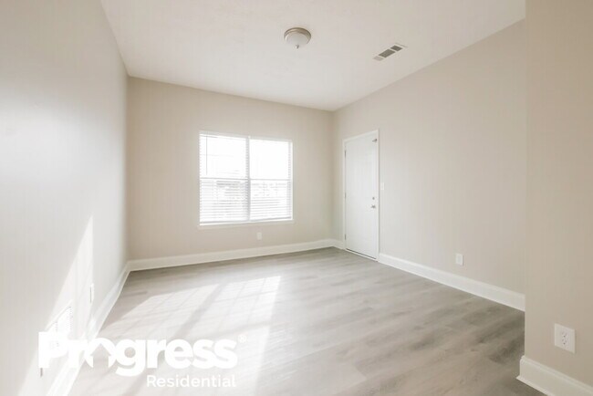 Building Photo - 10766 Barberry Dr