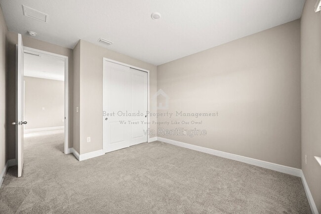 Building Photo - 16848 Hamlin Vis Aly