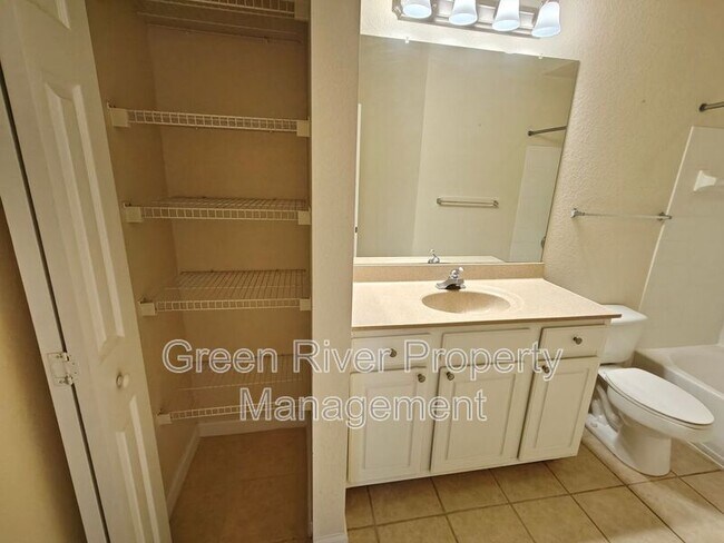 Building Photo - 10075 Gate Pkwy N