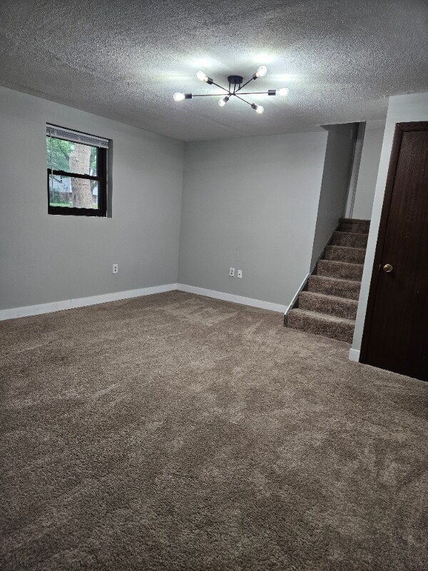 Building Photo - 4242 Hanover Dr