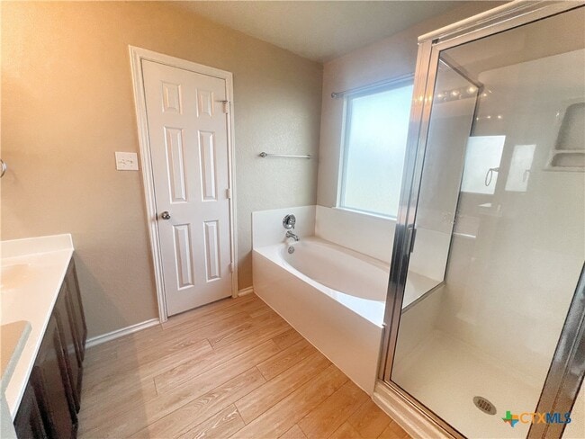 Building Photo - 525 Tom Kemp Dr