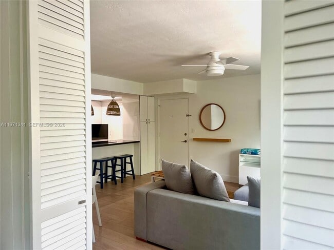 Building Photo - 195 Sunrise Dr