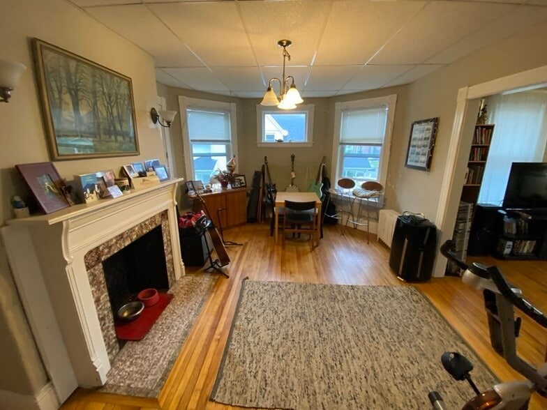 Building Photo - 34 Shattuck St