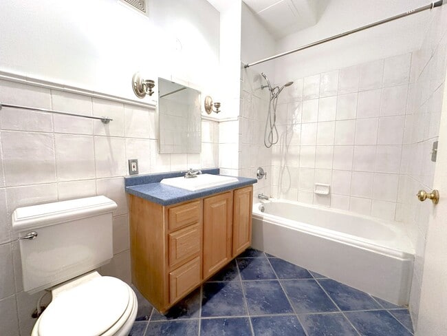 Building Photo - 1 bedroom Condo in Cawker Building