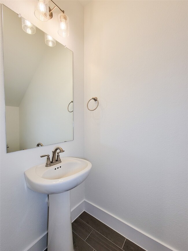 Building Photo - 30943 Star Gazer Rd