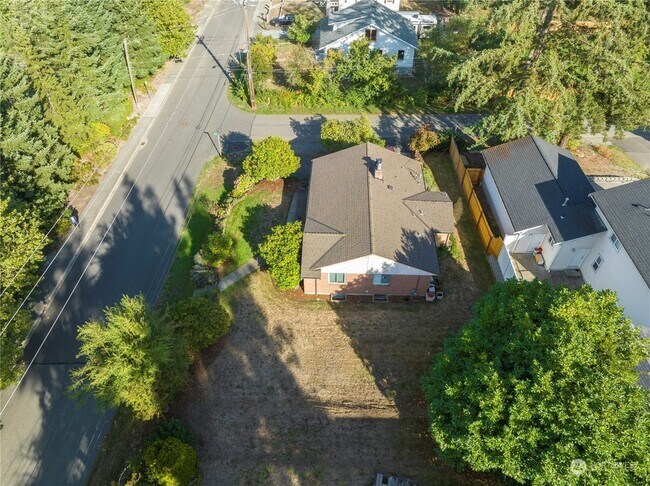 Building Photo - 3535 S 126th St