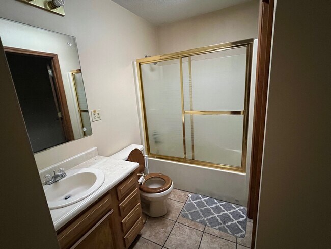 Building Photo - 201 Pearl Street