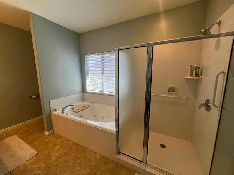 Building Photo - 761 Oak Green Dr