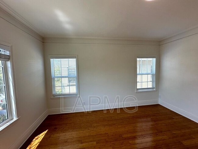 Building Photo - 1536 4th Ave