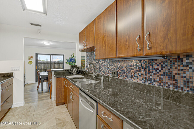 Building Photo - 110 Magellan Ave