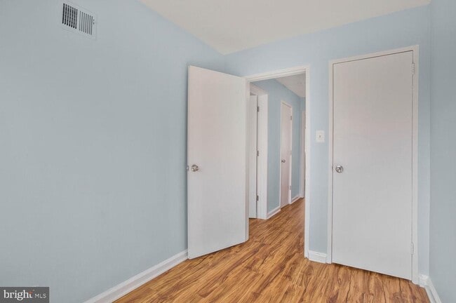 Building Photo - 3605 Edison St