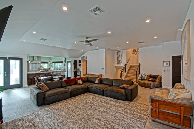 Building Photo - Beautifully Remodeled, Bright & Modern 4BR3BA Home w/ 2BR1BA Guest House On Sprawling Corner Lot ...