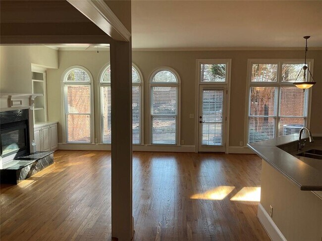 Building Photo - 6193 Spalding Dr