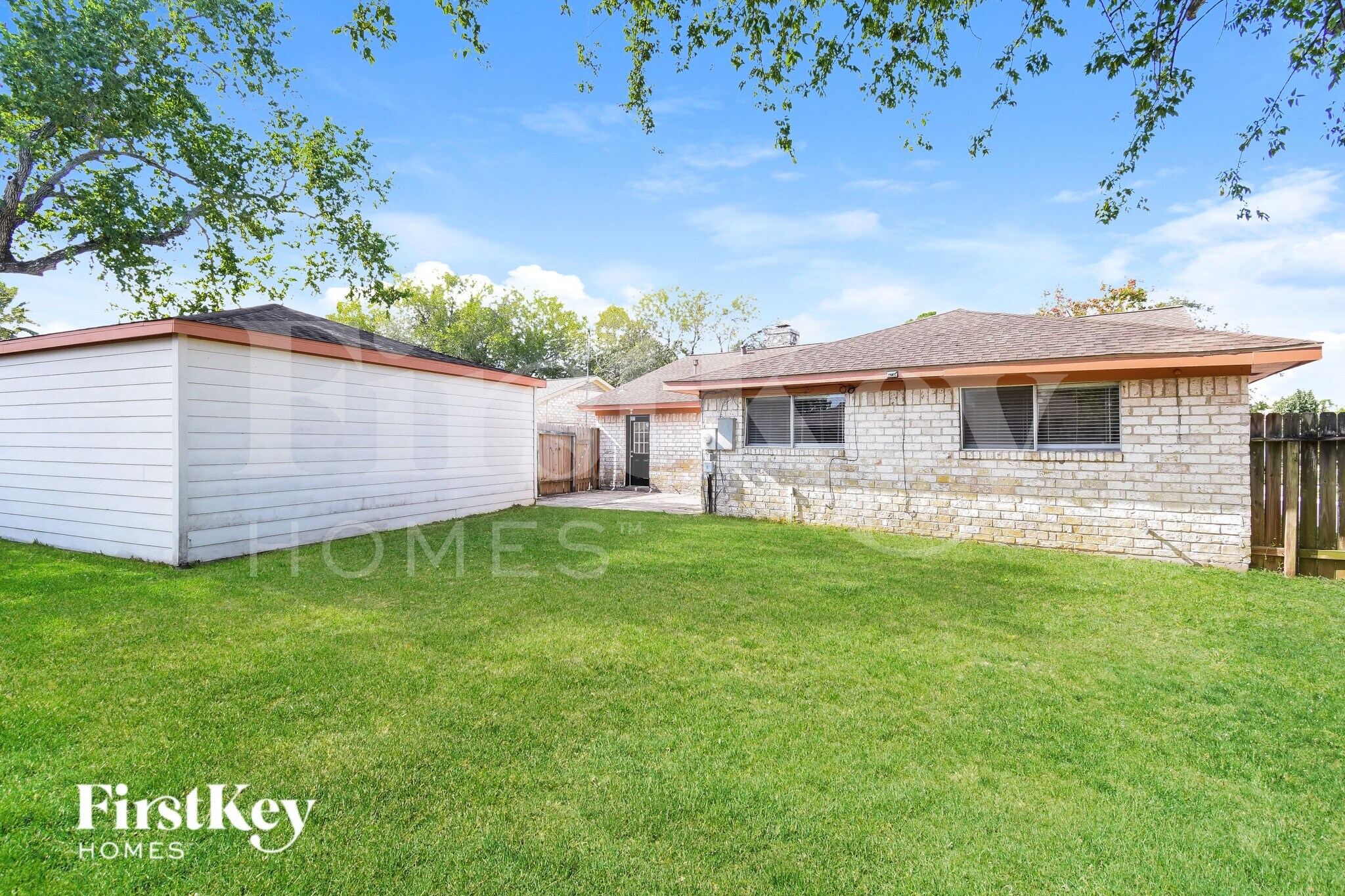 Building Photo - 9822 Hughes Ranch Rd