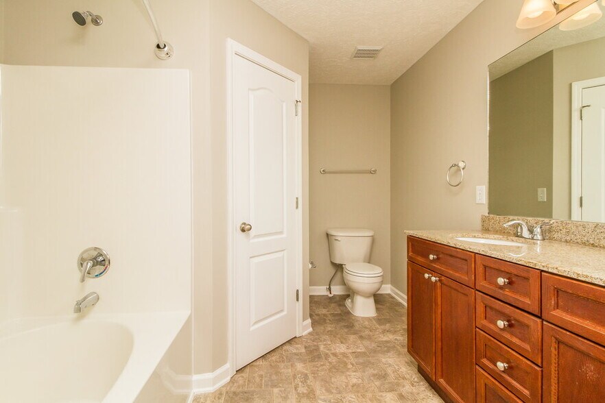 Building Photo - 328 Slippery Rock Dr