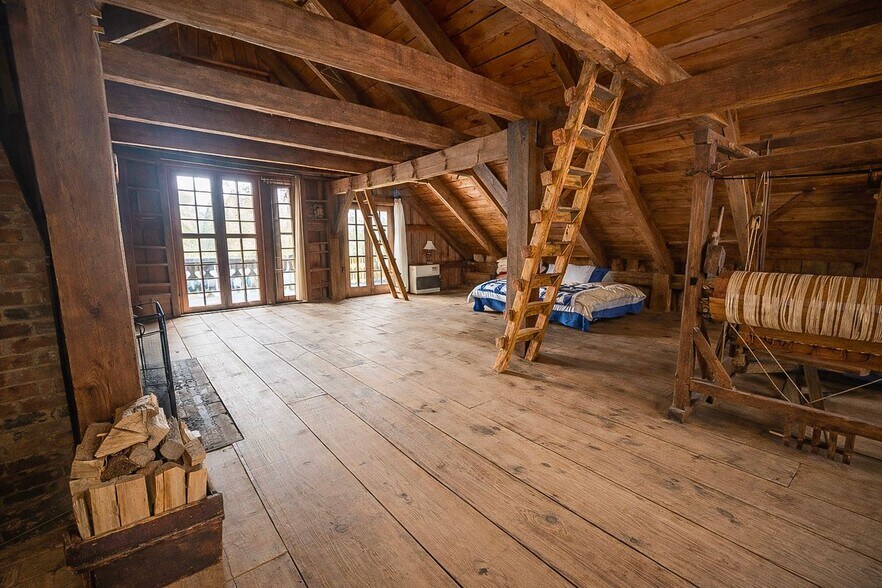 Building Photo - 45 Hoppen Rd