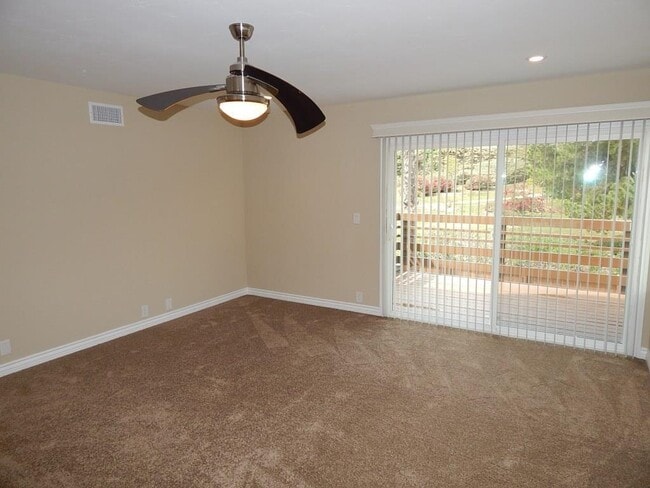 Building Photo - Beautiful 4 Bedroom 2.5 Bath Detached Home in Bonita