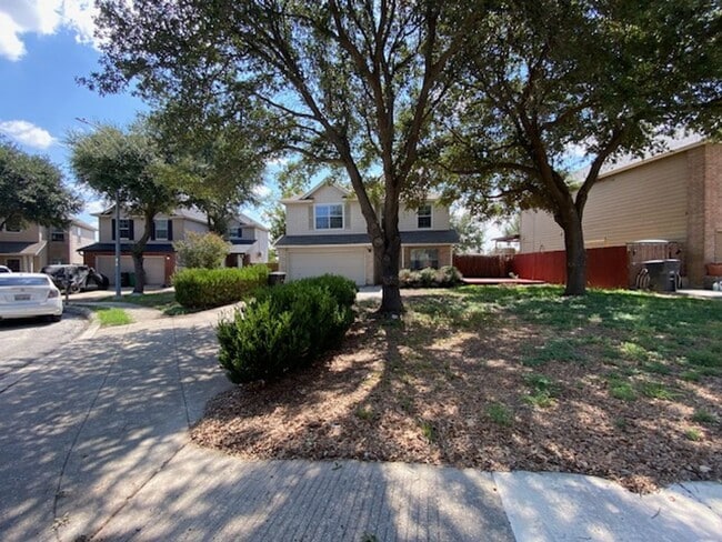 Primary Photo - Spacious 3BR/2.5BA Home in San Antonio