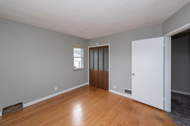 Building Photo - 3031 Irvella Pl