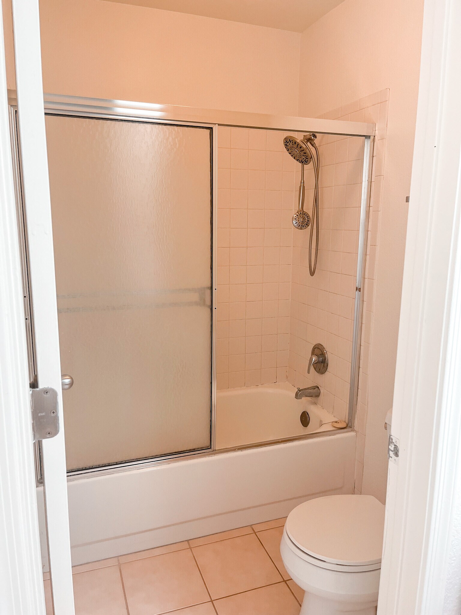 Master Bathroom - 1915 N Scovel St