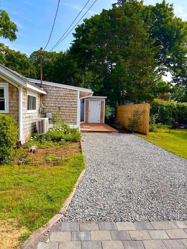 Building Photo - 6-5 5th St