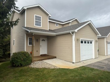 Building Photo - 1761 St Joseph St