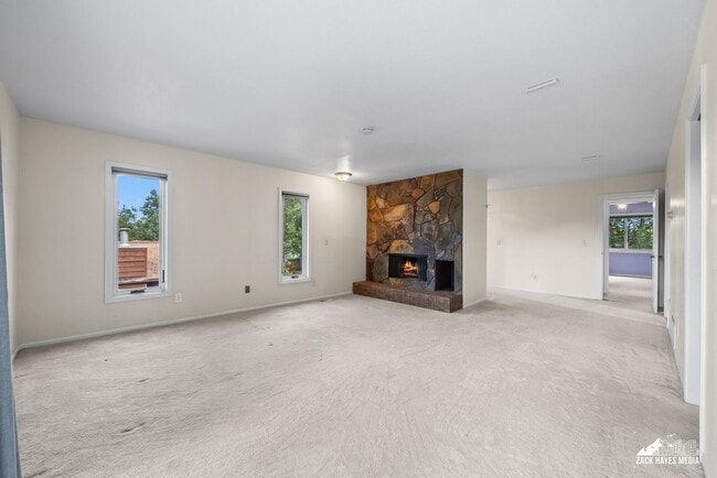 Building Photo - Towne East Single Family Home