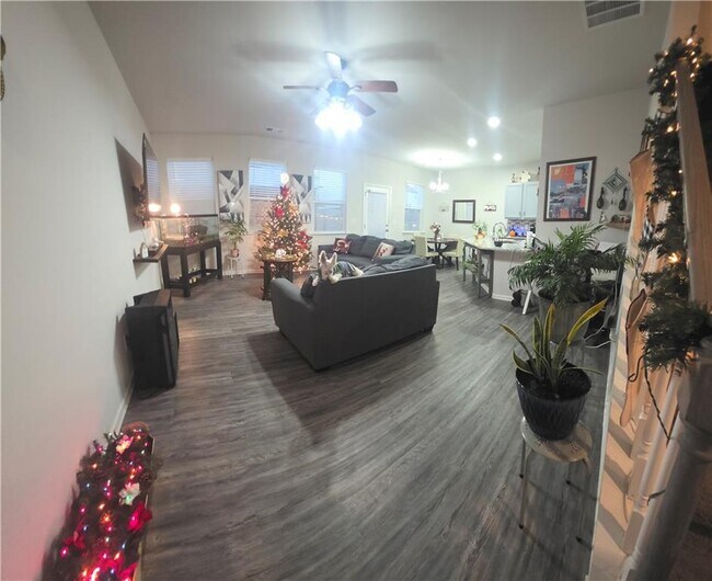 Building Photo - 4768 Rdg Vly Dr