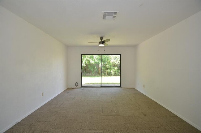 Building Photo - 19510 Westhaven Dr