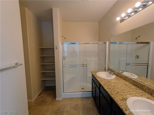 Building Photo - 2119 Del Aqua Ave