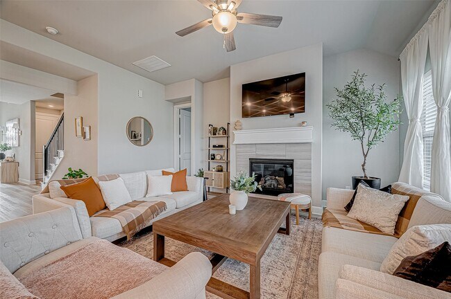 Building Photo - 21450 Petherton Dr