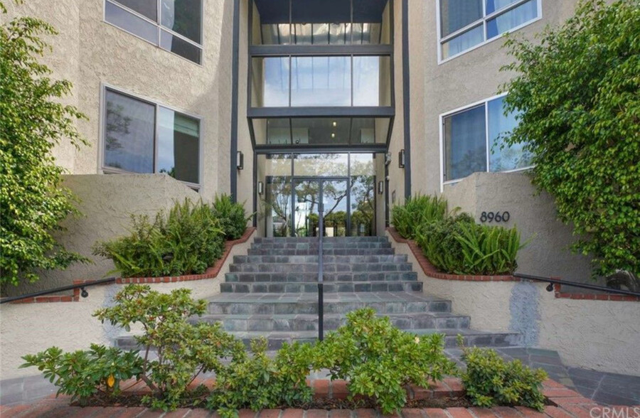 Complex Entrance - 8960 Cynthia St