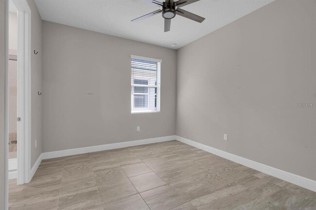 Building Photo - 2487 Empress Dr