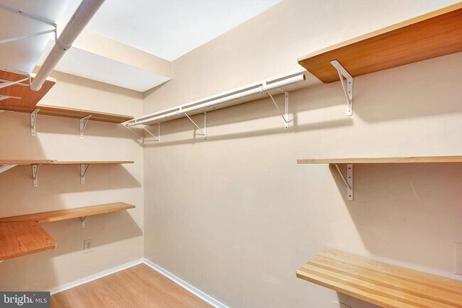 Building Photo - 21102 Raintree Ct